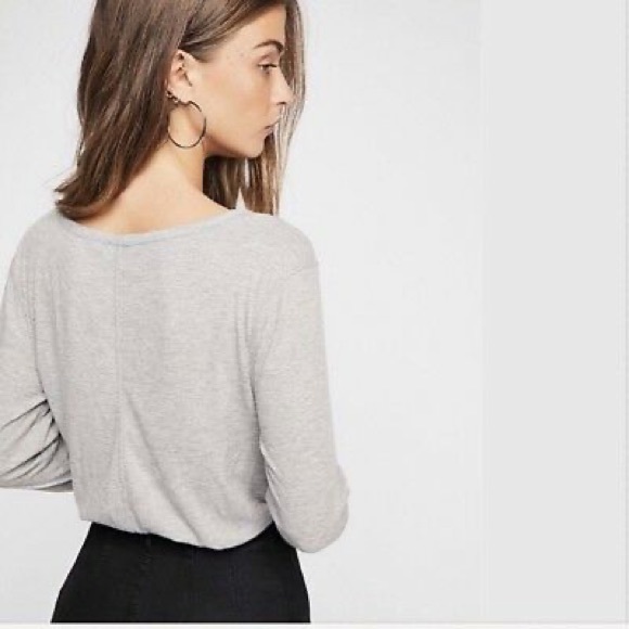 FREE PEOPLE Rock The Boat Tee Top V-Neck Gray-NWT - Picture 3 of 5